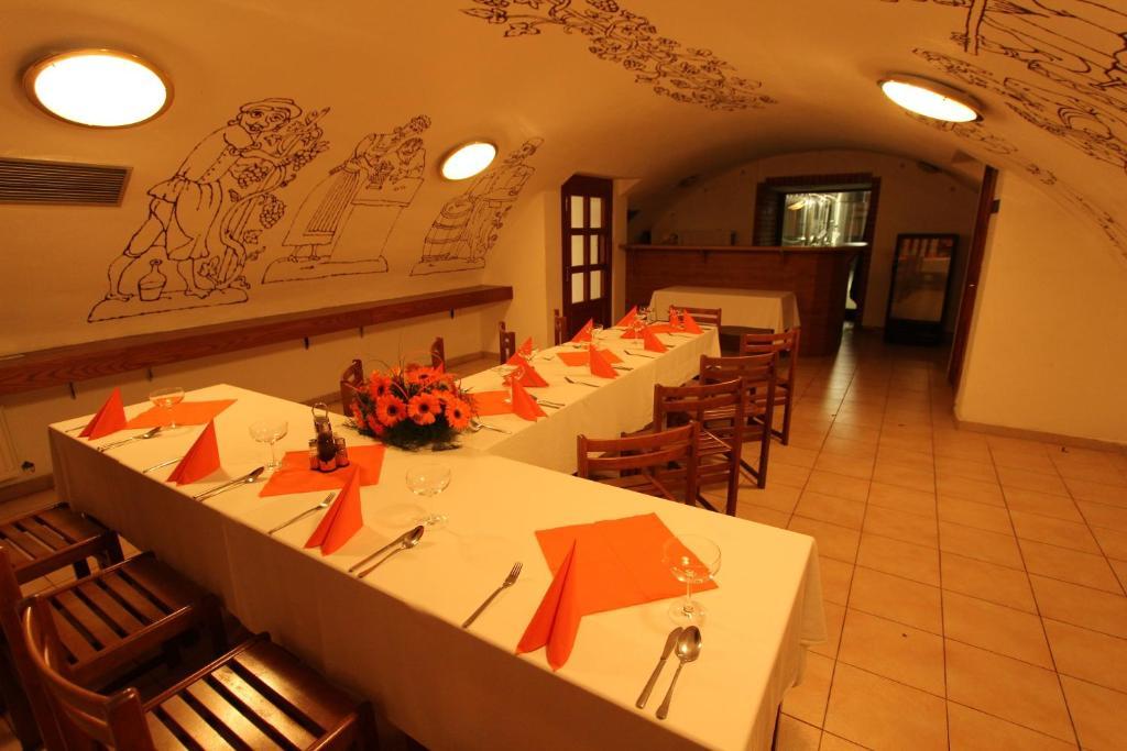 Hotel Excelent Rymarov Luaran gambar